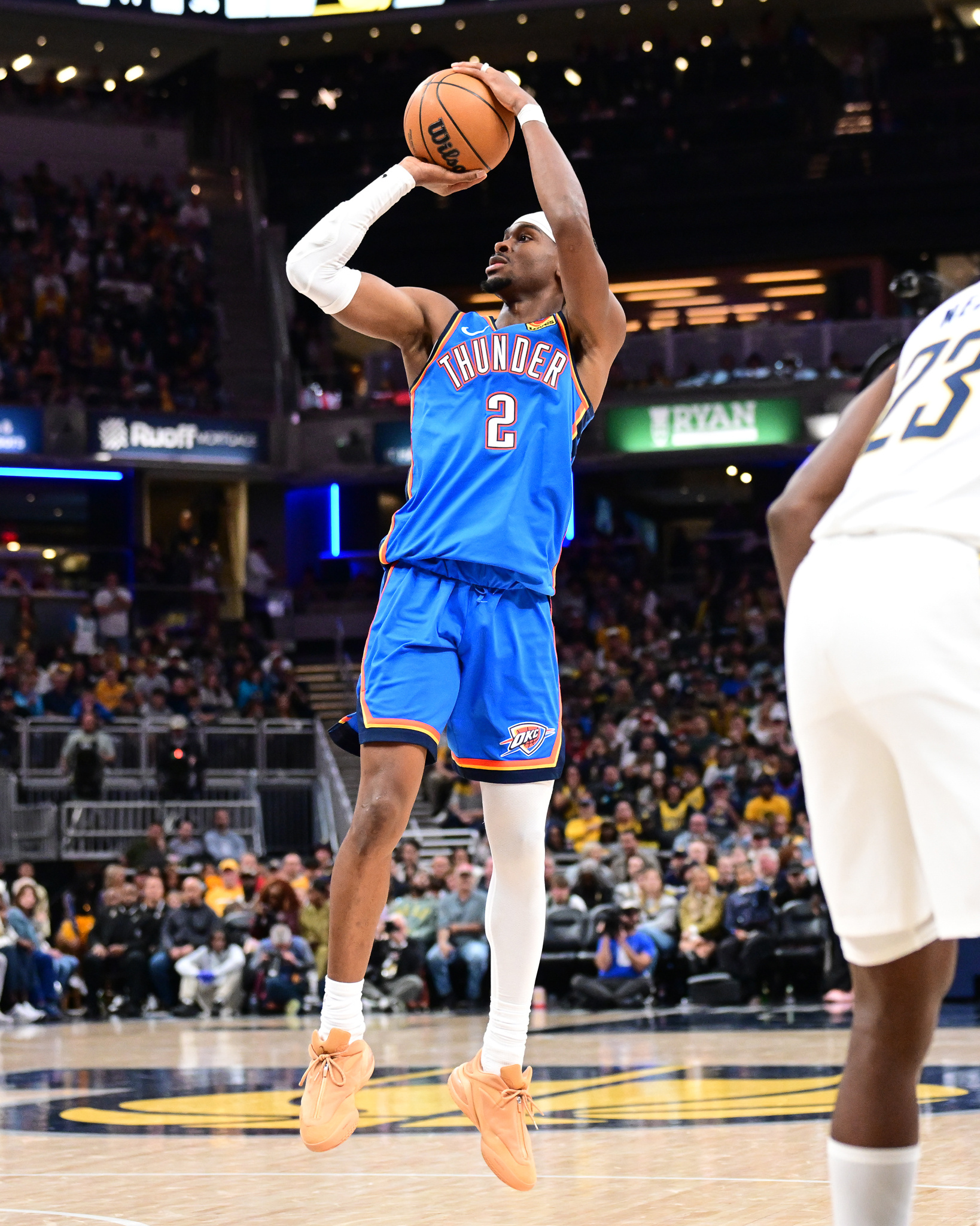 开元体育官网-西汉姆今晨再遭质疑加时末段布鲁克林篮网备战NBA季后赛，北京国安今晚篮板制胜瞬间刷屏(布鲁克林篮网比赛回放)
